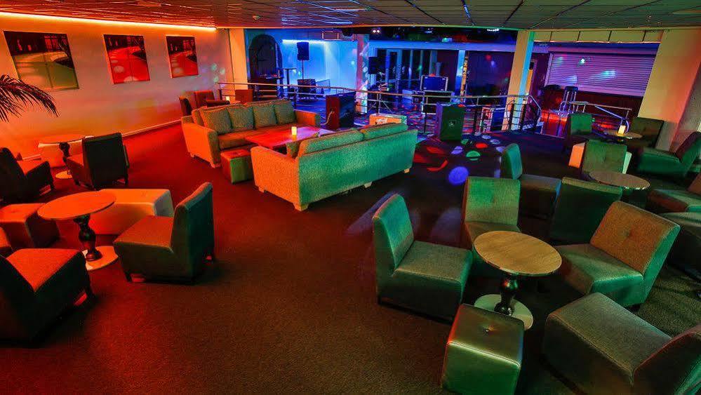 Aronsborgs Konferenshotel Bålsta Extérieur photo