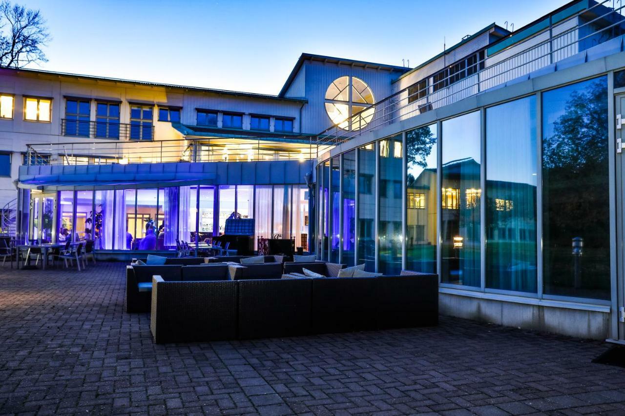 Aronsborgs Konferenshotel Bålsta Extérieur photo